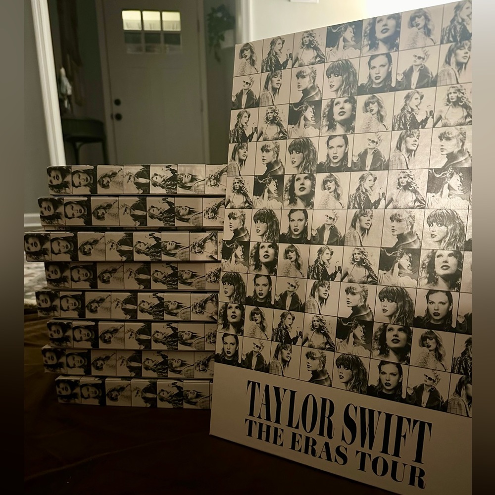 TAYLOR SWIFT ERAS TOUR VIP BOX 🫶🏻